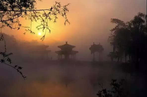 中國的四大名園，意想不到的風(fēng)景園林美!