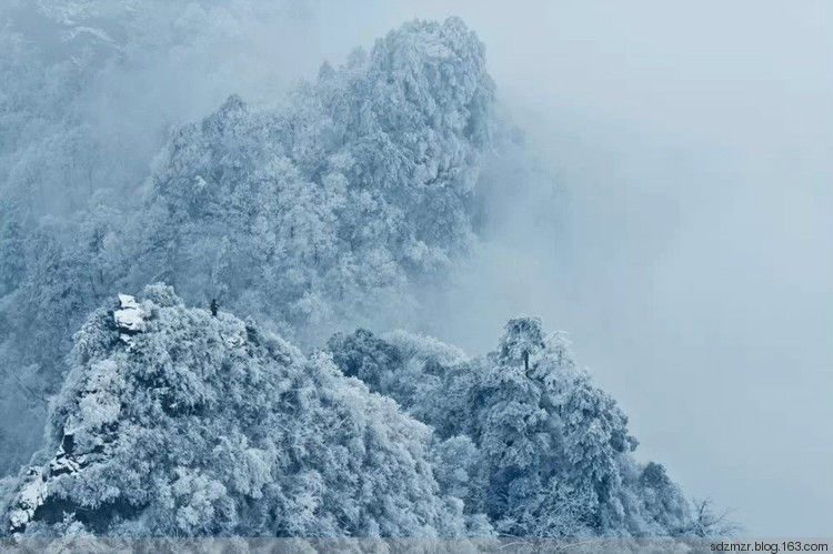 武當山千里冰封萬里雪飄