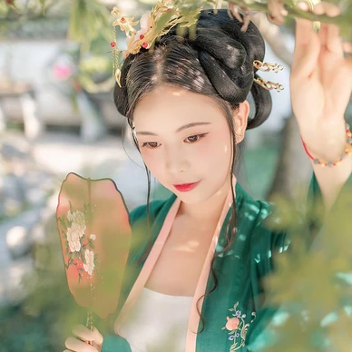 美人凄兮女生頭像，唯美古風(fēng)真人頭像
