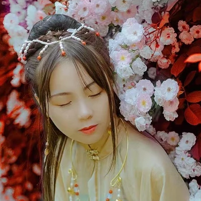 花開(kāi)芬芳女生頭像，唯美古風(fēng)真人頭像