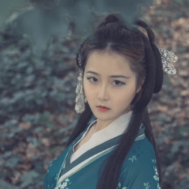 青衣帶斗笠女生頭像，唯美古風(fēng)真人頭像