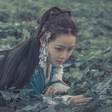 青衣帶斗笠女生頭像，唯美古風(fēng)真人頭像