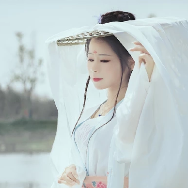 明媚江湖女生頭像，唯美古風真人頭像