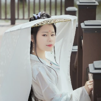 明媚江湖女生頭像，唯美古風真人頭像