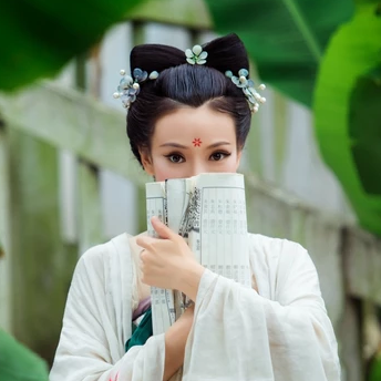 文藝可愛清新女生頭像，唯美古風(fēng)真人頭像