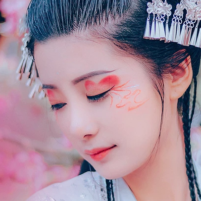 粉色浪漫女生頭像，唯美古風真人頭像