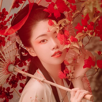 花間佳人帶傘女生頭像，唯美古風(fēng)真人頭像