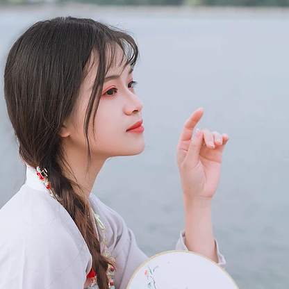 清新淑女持團(tuán)扇女生頭像，唯美古風(fēng)真人頭像