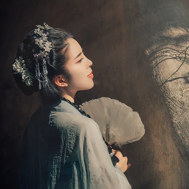 素雅笠紗女生頭像，唯美古風(fēng)真人頭像