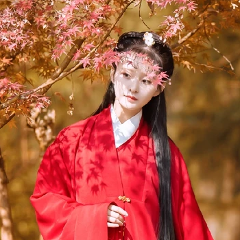 楓葉紅衣女生頭像，唯美古風(fēng)真人頭像