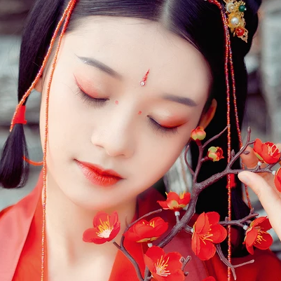 紅梅紅衣女生頭像，唯美古風(fēng)真人頭像