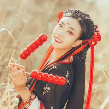 紅妝帶紅傘女生頭像，唯美古風(fēng)真人頭像