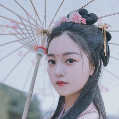高貴紫衣紅紗帶傘女生頭像，唯美古風(fēng)真人頭像