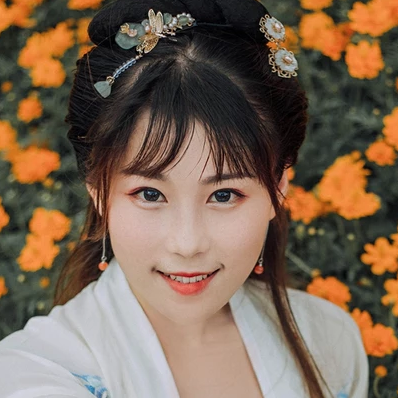 秋菊花香女生頭像，唯美古風(fēng)真人頭像