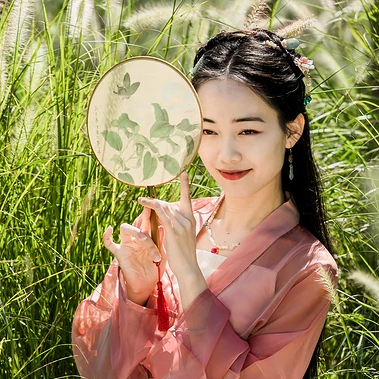 青春陽光少女頭像，唯美古風(fēng)真人頭像