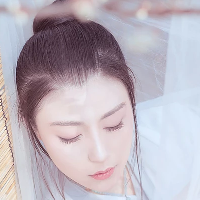 白衣冷艷女子頭像，唯美古風(fēng)真人頭像