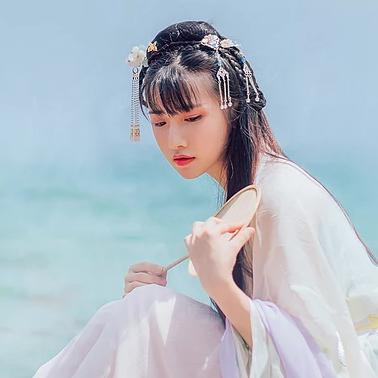 飄逸帶團(tuán)扇小清新頭像，唯美古風(fēng)女子真人頭像