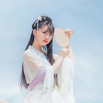 飄逸帶團(tuán)扇小清新頭像，唯美古風(fēng)女子真人頭像
