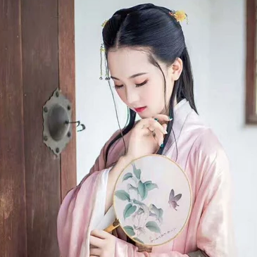 漢服女生頭像，古風(fēng)真人女子頭像