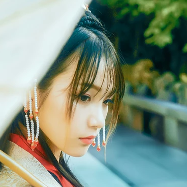 優(yōu)雅時(shí)尚古風(fēng)頭像，唯美古風(fēng)真人女子頭像